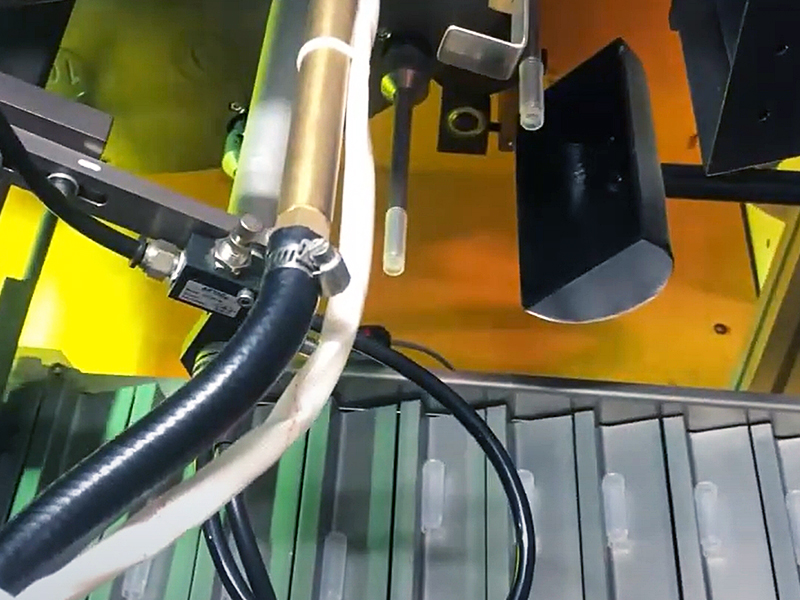 定造化出产的将来：非标自动化组装设备的利用与发展